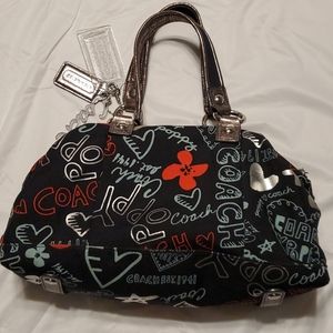 COACH Poppy logo purse